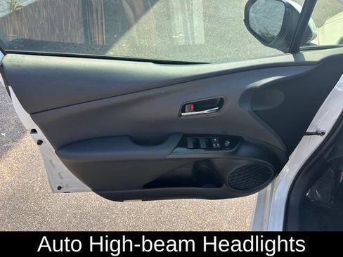 Used 2021 Toyota Prius Prime Limited FWD image 18