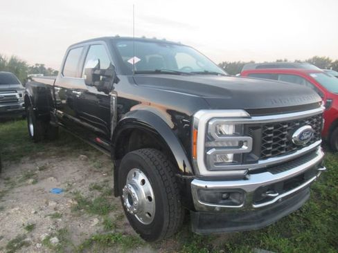 Used 2023 Ford F450 Lariat w/ Lariat Ultimate Package AWD/4WD image 1