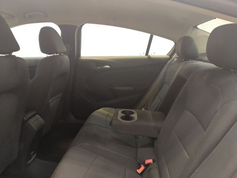 Used 2017 Chevrolet Cruze LT w/ Convenience Package FWD image 18