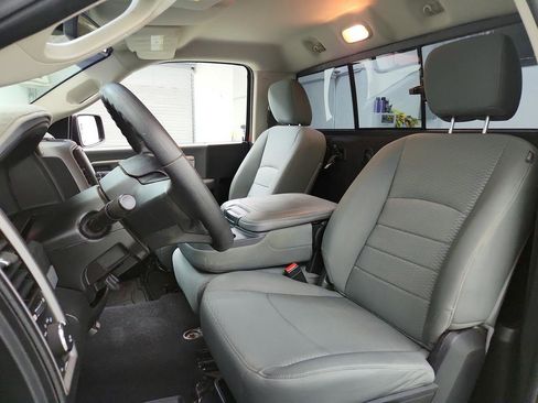 Used 2014 RAM 1500 Express RWD image 14