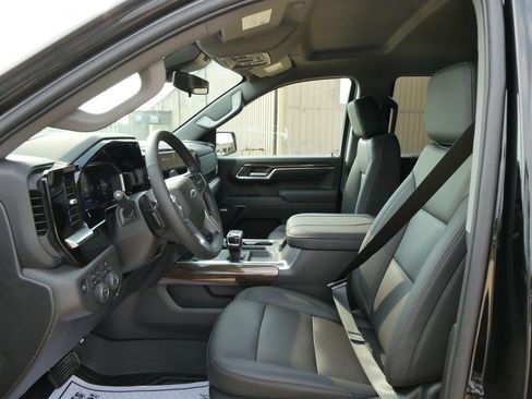 New 2026 Chevrolet Silverado 1500 LT Trail Boss w/ Convenience Package II AWD/4WD image 16