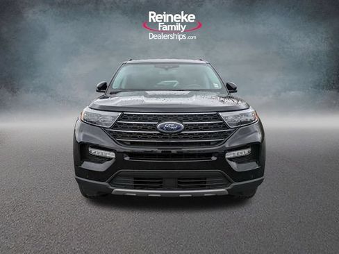 Used 2024 Ford Explorer XLT w/ Equipment Group 202A AWD/4WD image 2