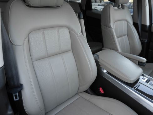 Used 2022 Land Rover Range Rover Sport HSE Silver Edition image 13