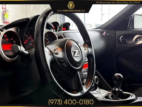 Used 2014 Nissan 370Z Touring image 15