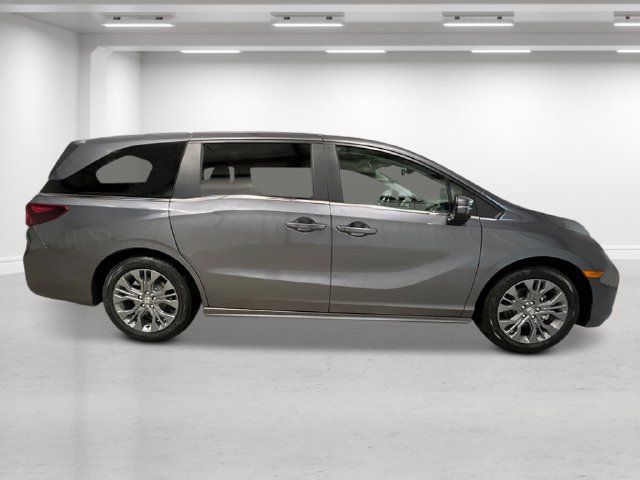 New 2027 Honda Odyssey Touring image 2
