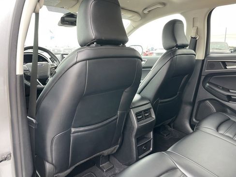 Used 2023 Ford Edge SEL image 51