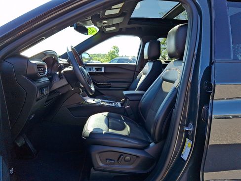 Certified 2023 Ford Explorer ST-Line w/ Class IV Trailer Tow Package AWD/4WD image 15