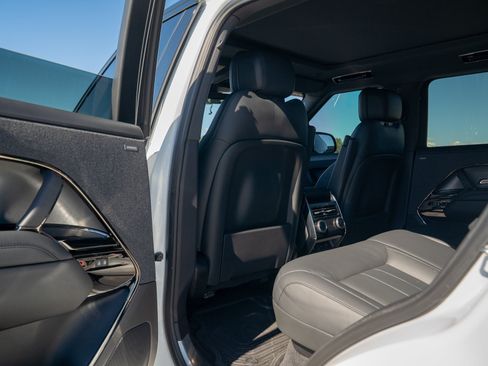 Used 2023 Land Rover Range Rover Sport SE Dynamic AWD/4WD image 25