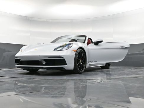 Certified 2025 Porsche 718 Boxster GTS image 40