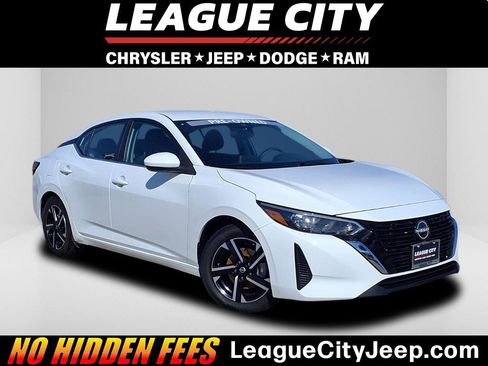 Used 2024 Nissan Sentra SV image 1