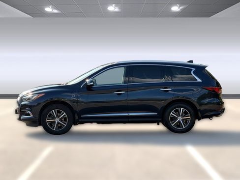 Used 2019 INFINITI QX60 Luxe w/ Essential Package AWD/4WD image 2