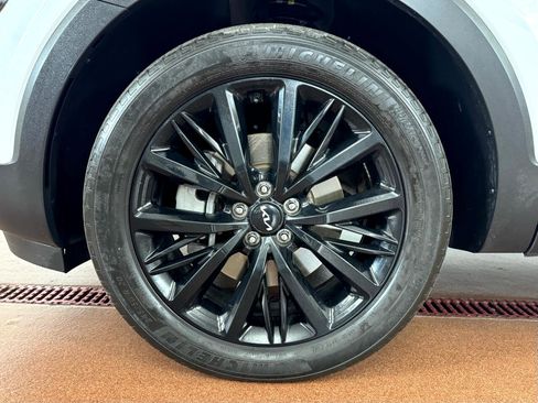 Used 2022 Kia Telluride SX image 8