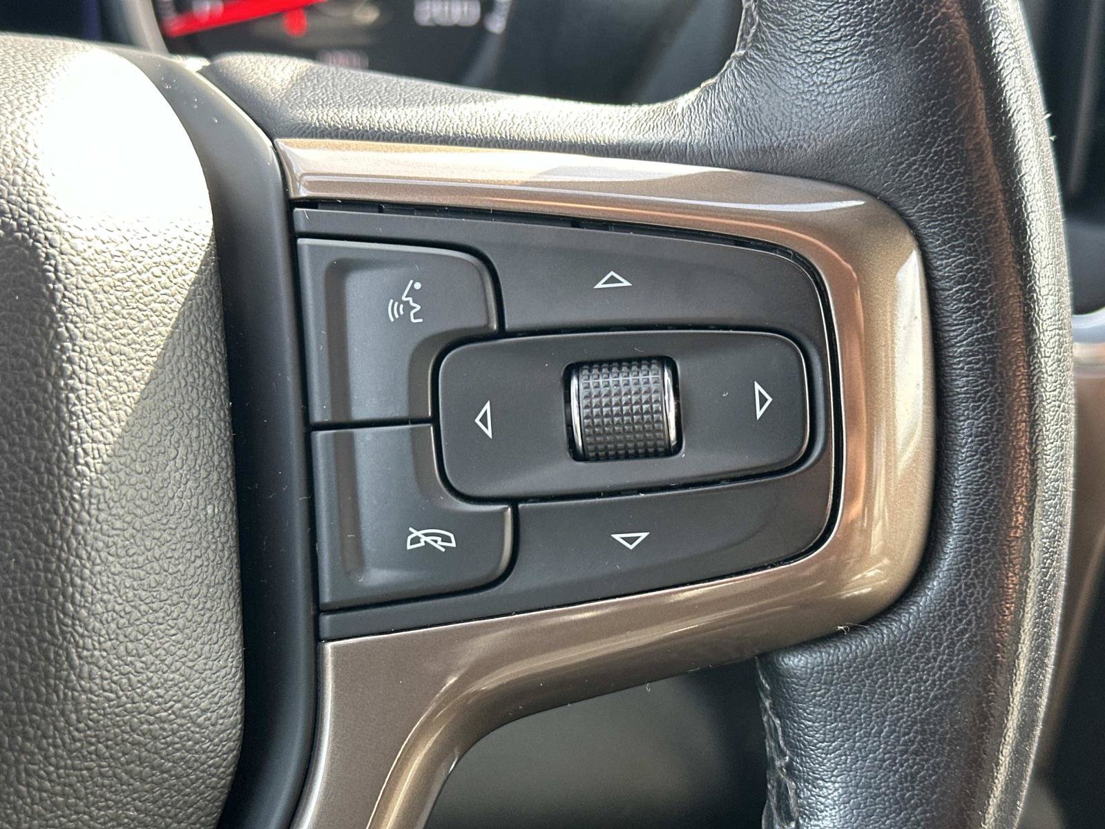 Used 2023 Chevrolet Silverado 3500 High Country AWD/4WD image 22
