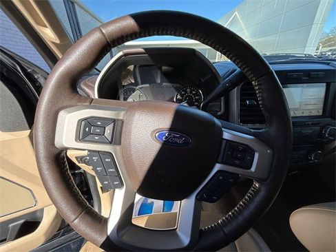 Used 2018 Ford F150 Lariat image 11