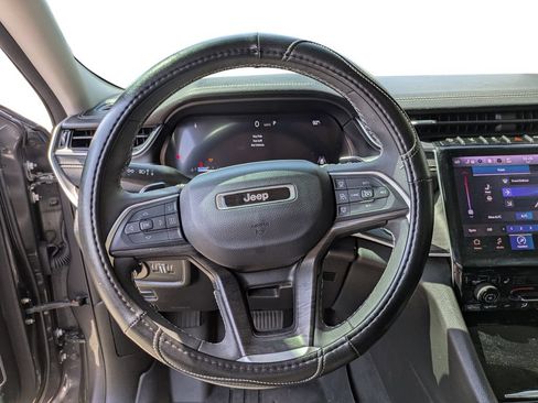 Used 2024 Jeep Grand Cherokee L Limited AWD/4WD image 49