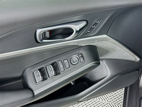 Used 2025 Acura Integra A-Spec image 19