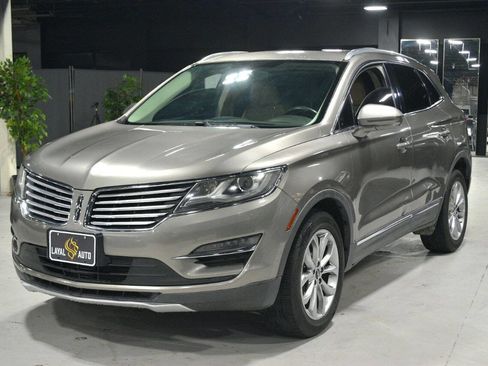 Used 2017 Lincoln MKC Select w/ Select Plus Package image 4