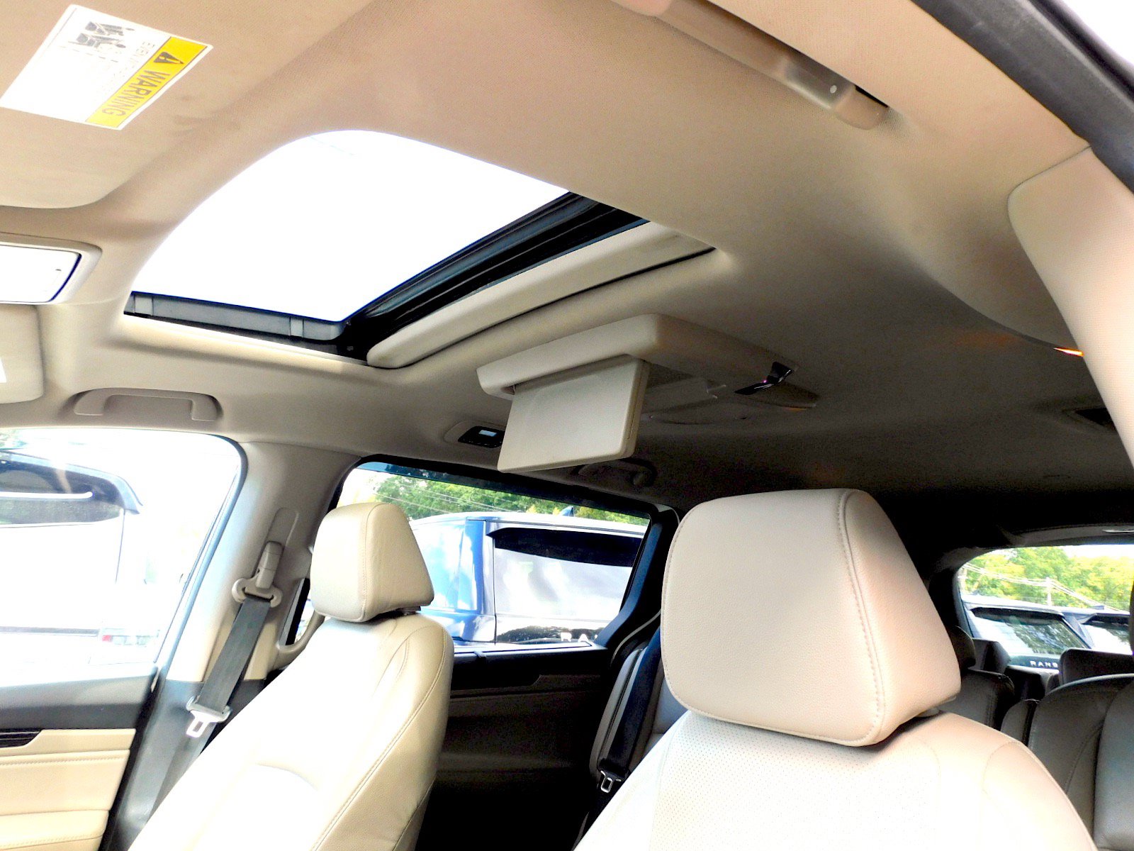 Used 2018 Honda Odyssey Elite image 23