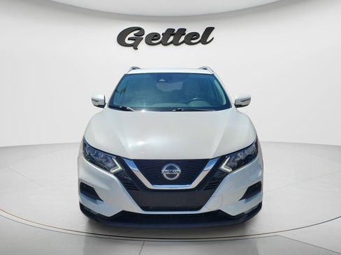 Used 2021 Nissan Rogue Sport SV FWD image 2