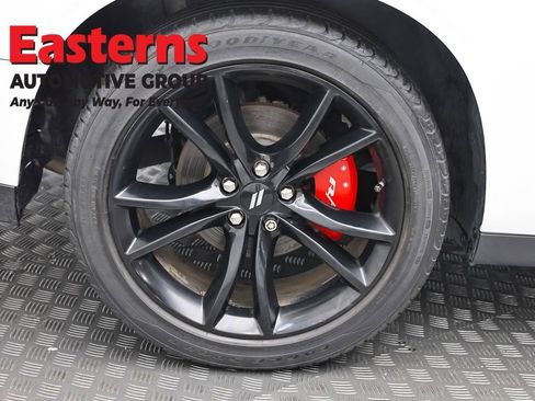 Used 2018 Dodge Challenger R/T w/ Blacktop Package RWD image 28