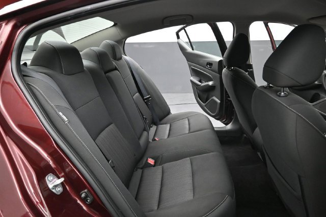 Used 2025 Nissan Altima 2.5 SV FWD image 18
