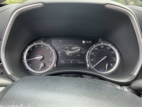Used 2022 Toyota Highlander XSE FWD image 12
