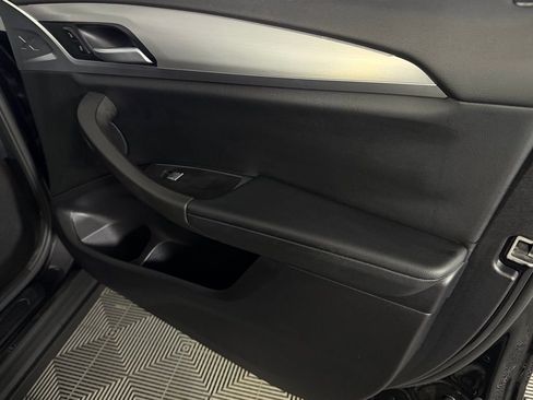 Used 2025 BMW X4 xDrive30i image 34