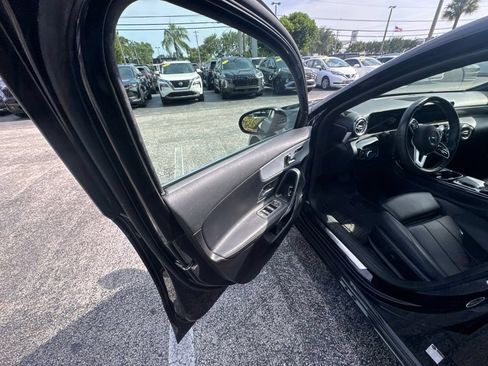 Used 2019 Mercedes-Benz A 220 4MATIC image 7