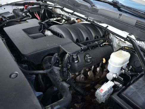Used 2015 Chevrolet Silverado 1500 W/T image 18