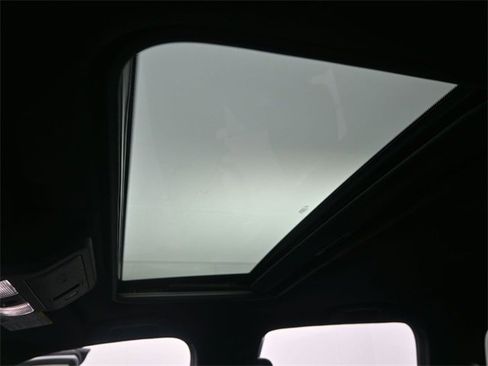 Used 2022 Nissan Frontier PRO-4X w/ Pro-4X Premium Package image 13