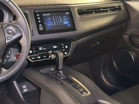 Used 2021 Honda HR-V EX-L image 17