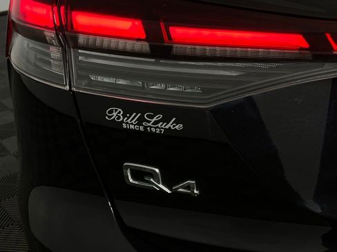 Used 2023 Audi Q4 e-tron Prestige image 12