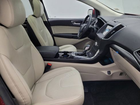 Used 2017 Ford Edge Titanium w/ Equipment Group 302A AWD/4WD image 21