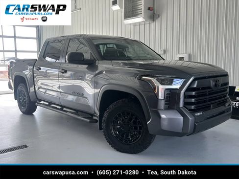 Used 2025 Toyota Tundra SR5 AWD/4WD image 1