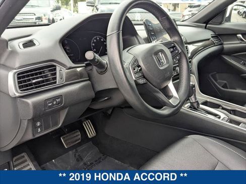 Used 2019 Honda Accord Sport image 12