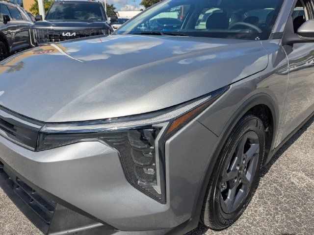 New 2026 Kia K4 FWD image 11