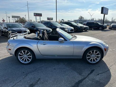 Used 2007 MAZDA MX-5 Miata Touring image 34