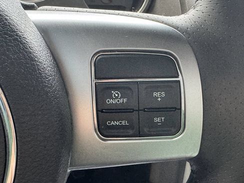 Used 2012 Dodge Challenger SRT8 RWD image 20