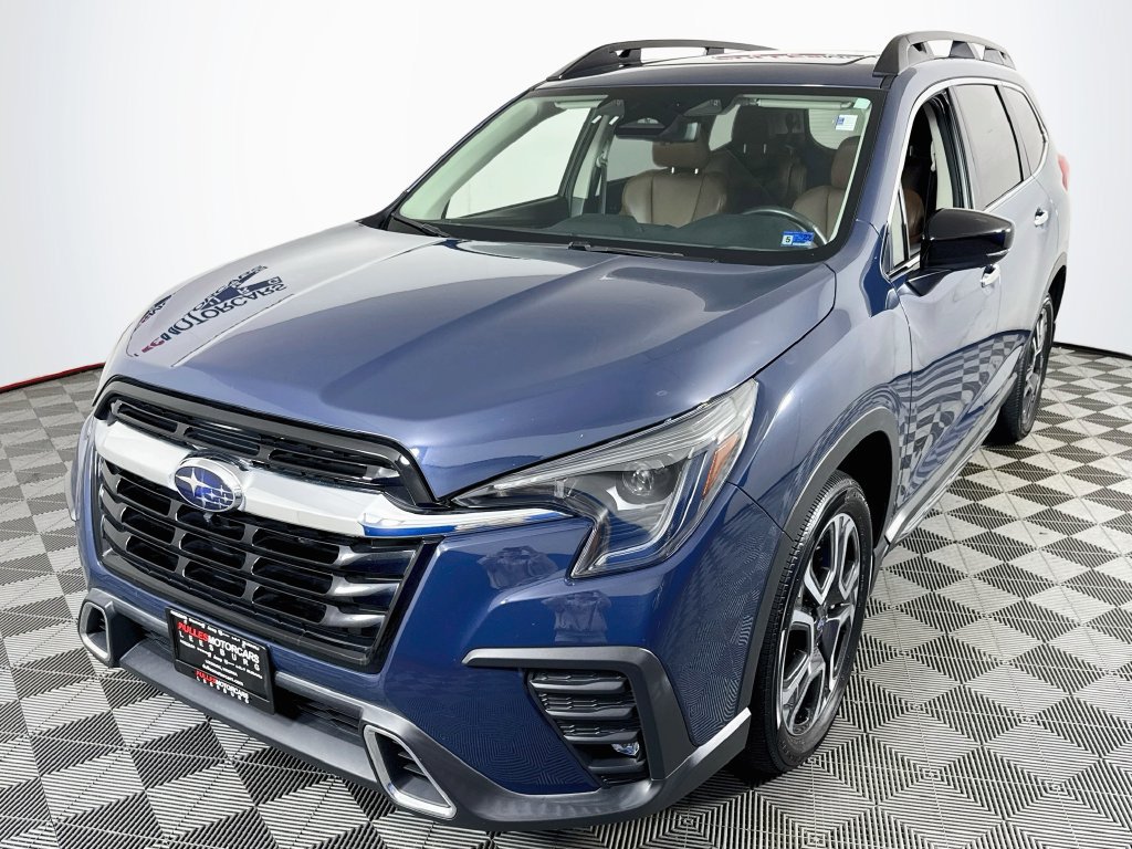 Used 2024 Subaru Ascent Touring AWD/4WD image 3