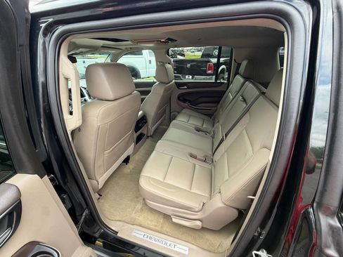 Used 2017 Chevrolet Suburban LT AWD/4WD image 17
