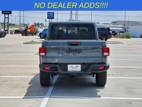 New 2026 Jeep Gladiator Sport AWD/4WD image 8