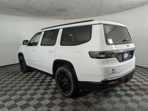 New 2026 Jeep Grand Wagoneer Limited AWD/4WD image 4