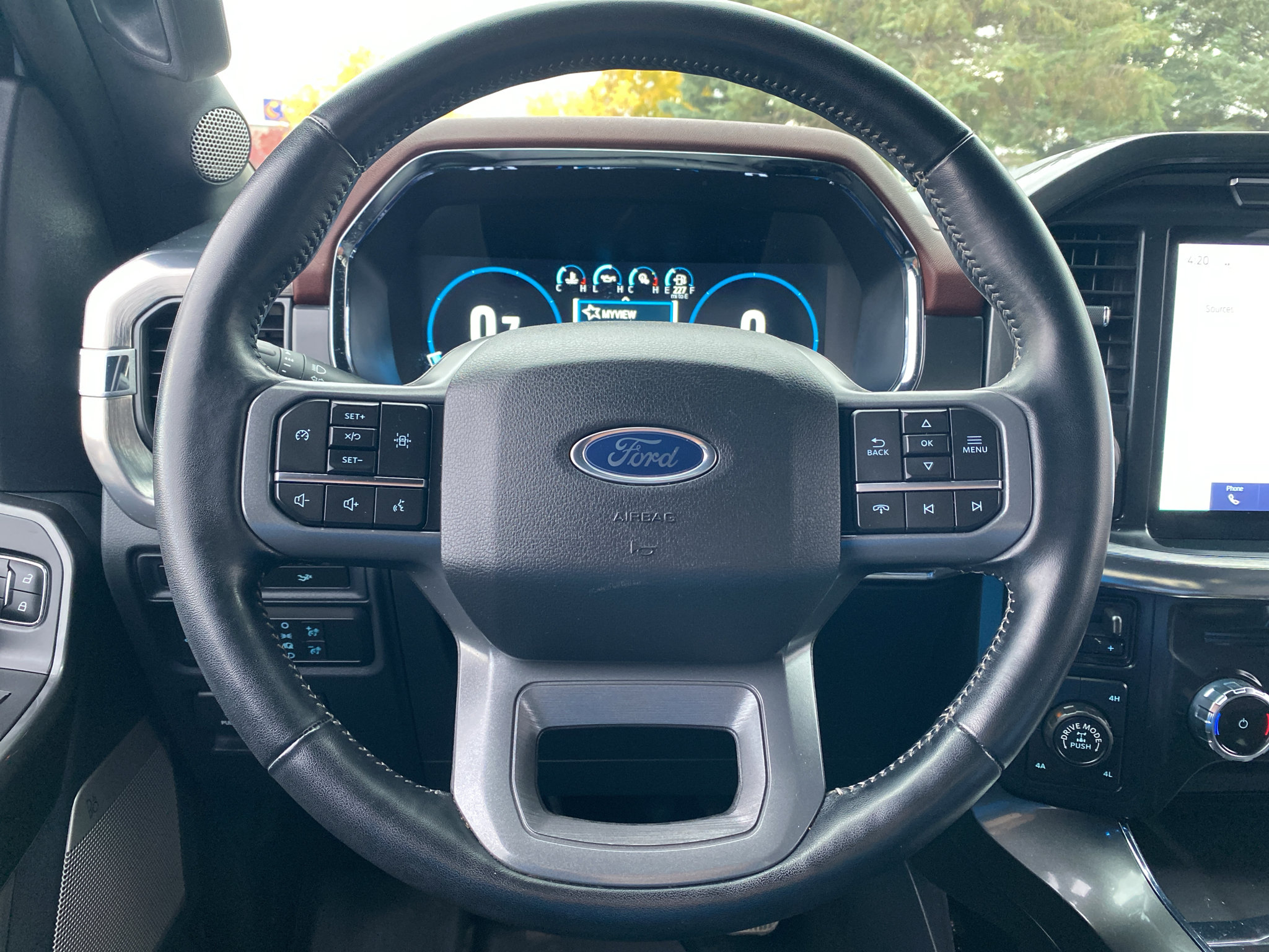 Certified 2022 Ford F150 Lariat w/ Max Trailer Tow Package AWD/4WD image 8