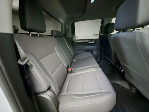 Used 2025 Chevrolet Silverado 2500 LT image 28