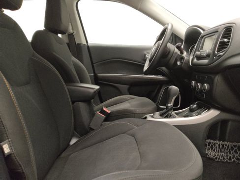 Used 2018 Jeep Compass Sport AWD/4WD image 21