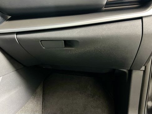 Used 2023 Nissan Rogue SV FWD image 34