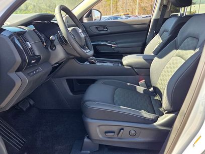 New 2026 Nissan Pathfinder SV