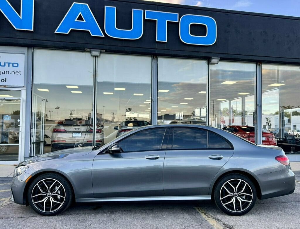 Used 2023 Mercedes-Benz E 350 4MATIC Sedan image 2