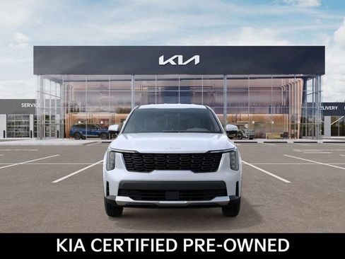 Certified 2026 Kia Sorento LX FWD image 2