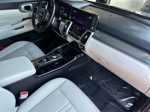 Used 2022 Kia Sorento SX Prestige AWD/4WD image 19